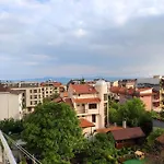 студио слънчево утро Appartement *
