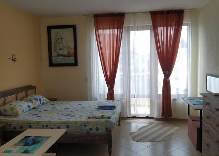 студио слънчево утро